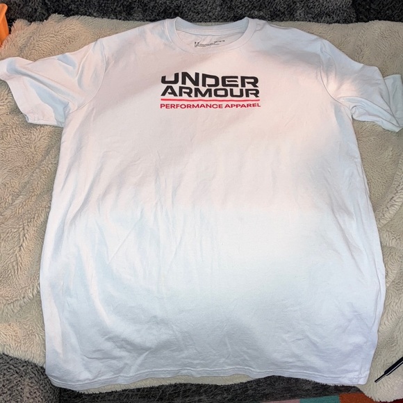🎉4 for $20 Under Armour Tee, Medium - Picture 1 of 6